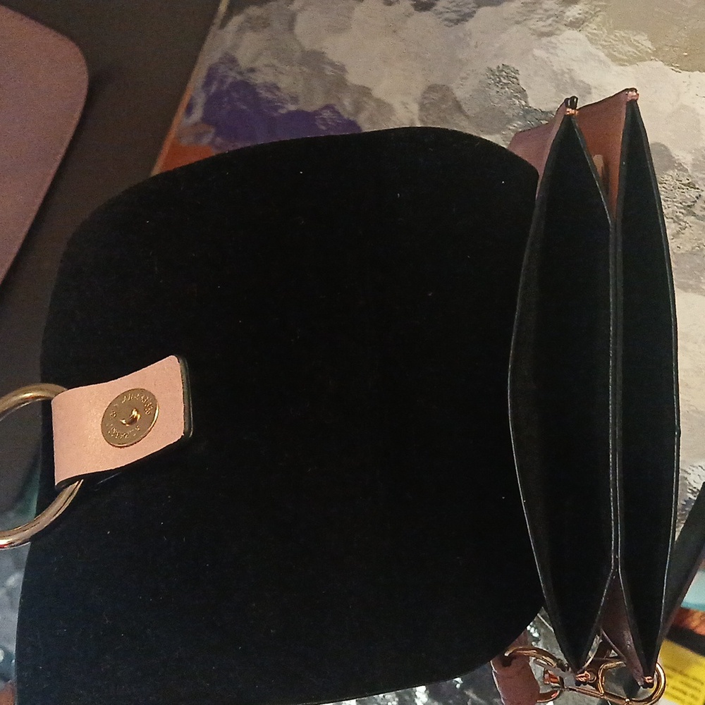 Purse - Picture 5 of 6